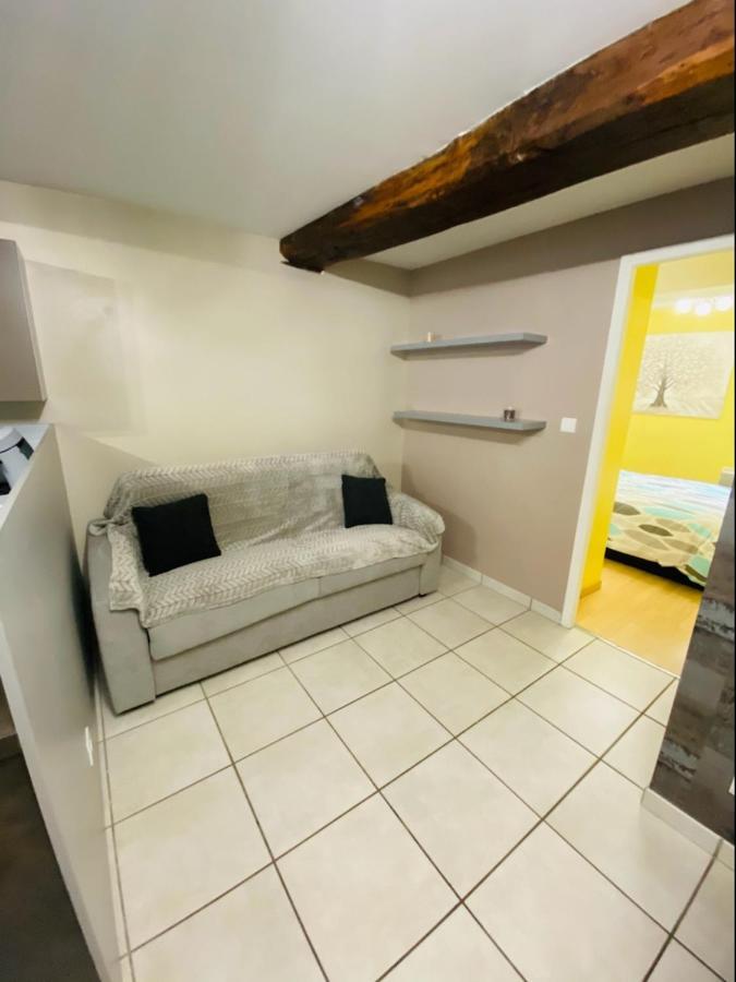 Bel Appartement Coeur De Ville ชาลง-ซูร์-ซอน ภายนอก รูปภาพ