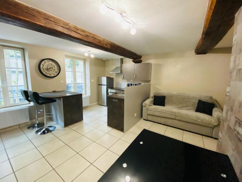 Bel Appartement Coeur De Ville ชาลง-ซูร์-ซอน ภายนอก รูปภาพ